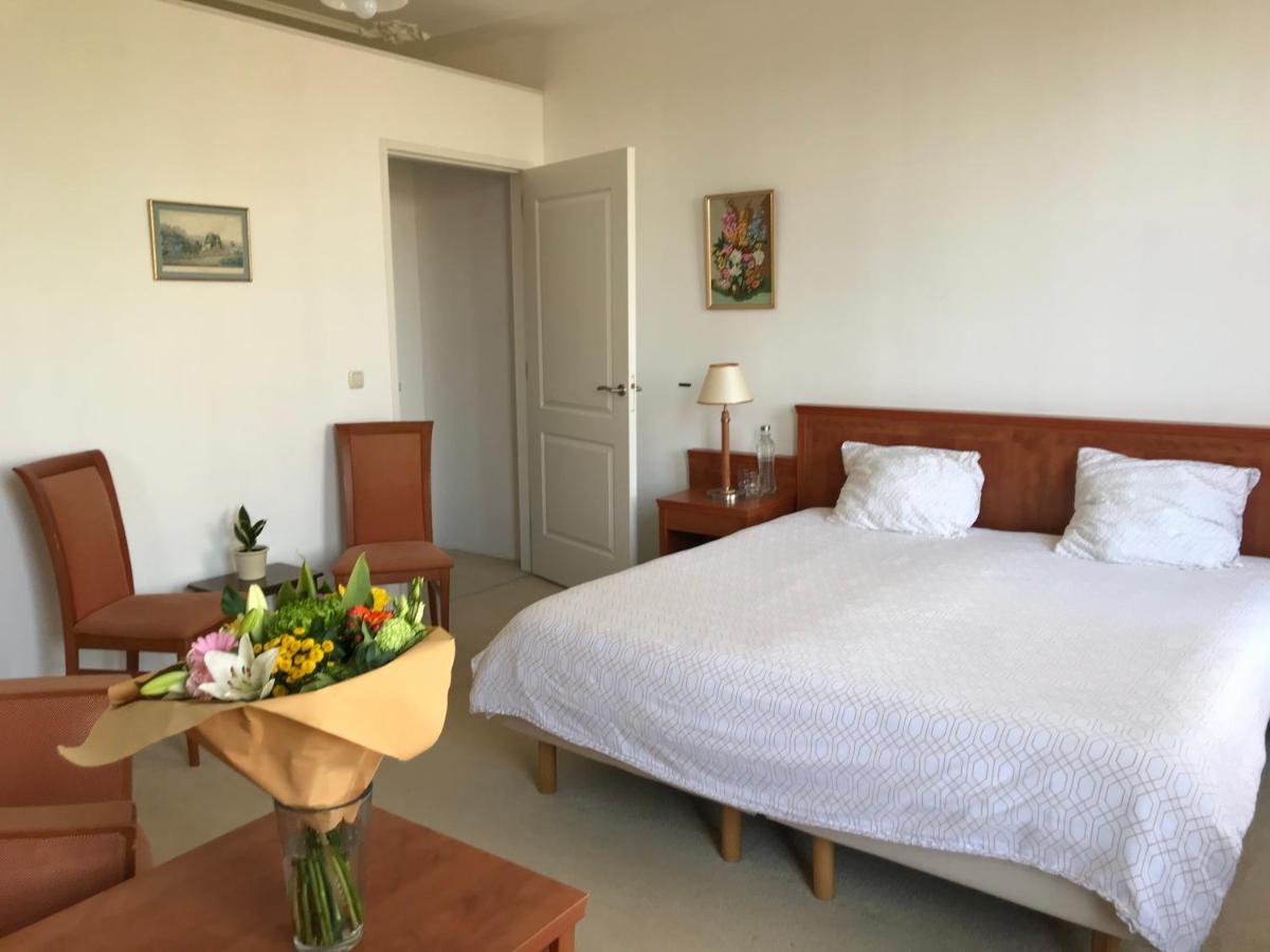 Kasteel Landgoed Crayenstein B&B Tricht Esterno foto